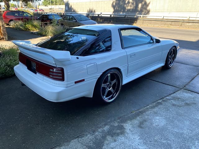 Rear sunshade